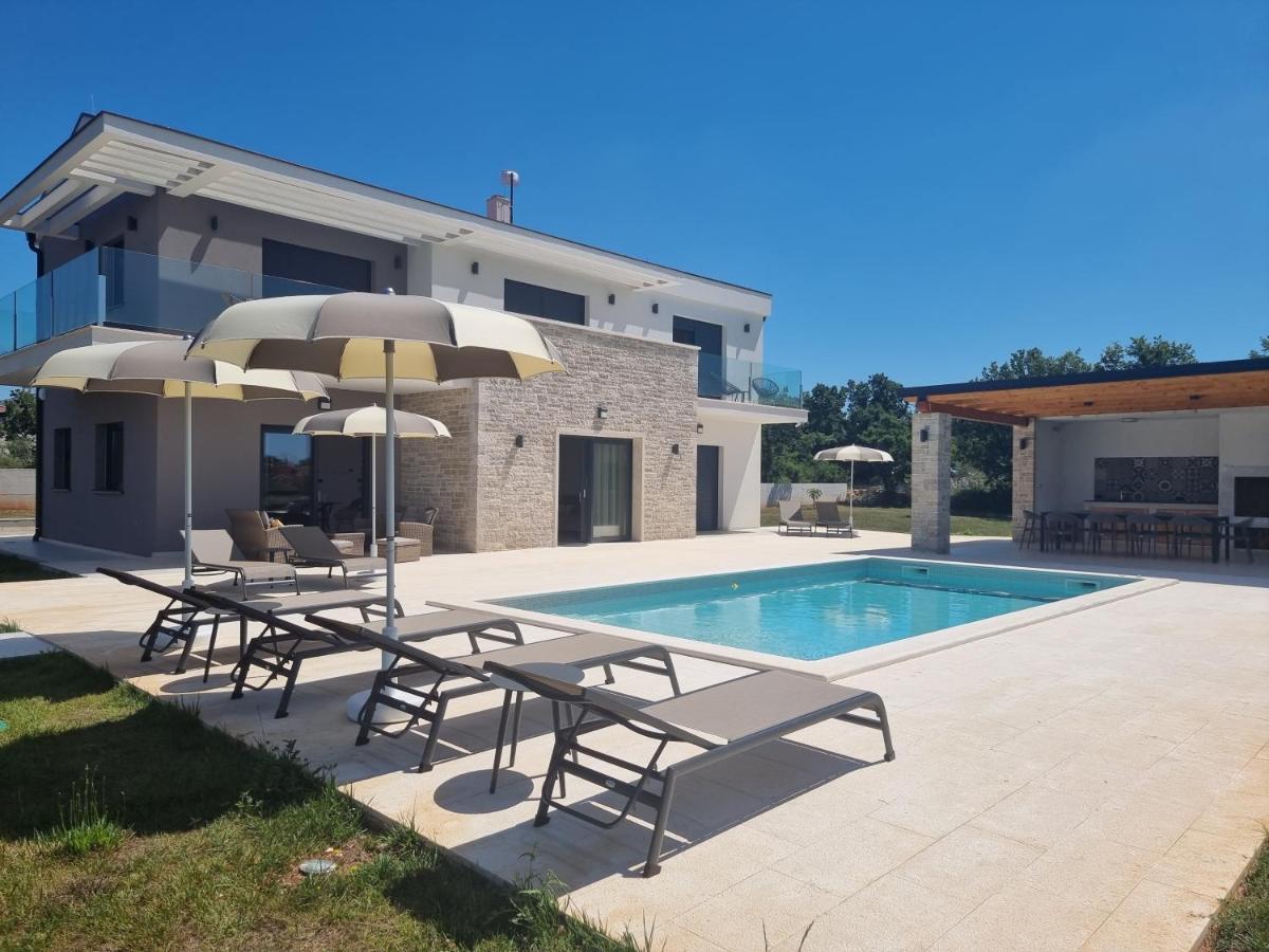 Luxury Villa Serena 2022 - With Heated Pool Cukrici Extérieur photo
